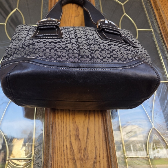 Coach 2007 Soho Signature Canvas Black/Brown Micro C Shoulder Bag - Picture 5 of 8